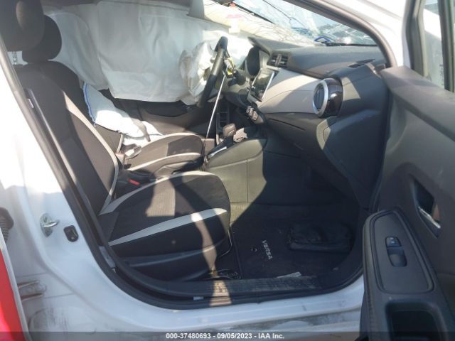 3N1CN8EV5NL840175 Nissan VERSA SV