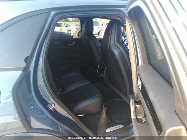 WP1AA2AY2KDA08239 Porsche Cayenne