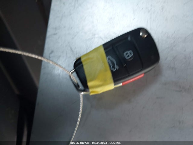 WA1AECF36L1004829 Audi Q3 PREMIUM