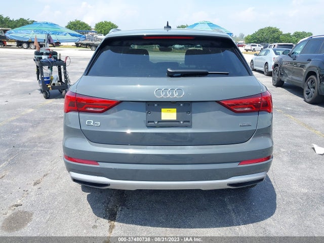 WA1AECF36L1004829 Audi Q3 PREMIUM