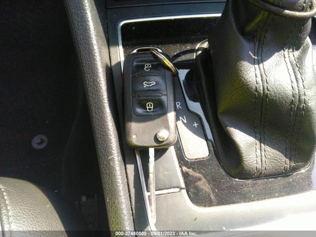 1VWAT7A34EC022051 Volkswagen Passat Wolfsburg Ed