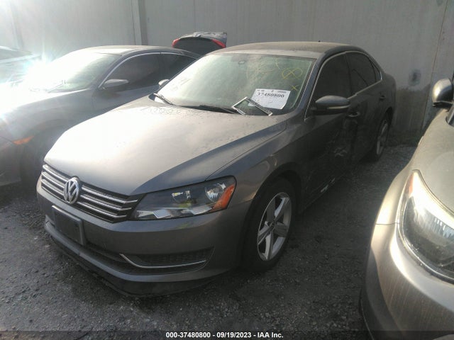1VWAT7A34EC022051 Volkswagen Passat Wolfsburg Ed
