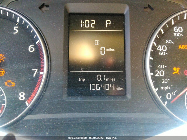 1VWAT7A34EC022051 Volkswagen Passat Wolfsburg Ed