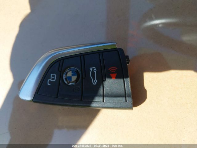 3MW5R1J05L8B43906 BMW 3 Series 330i