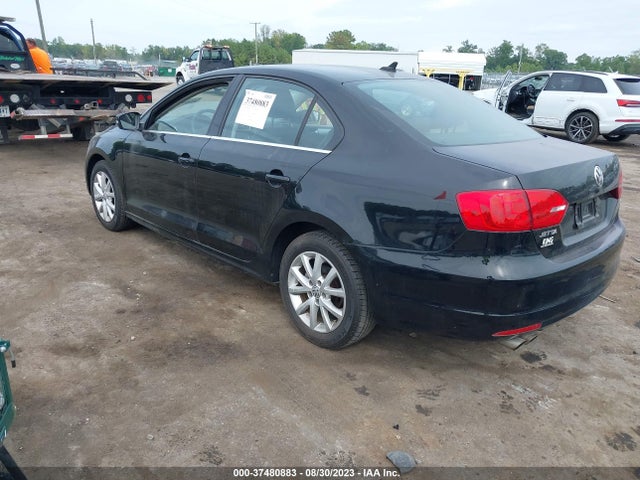 3VWD17AJ7EM336955 Volkswagen Jetta Sedan Se