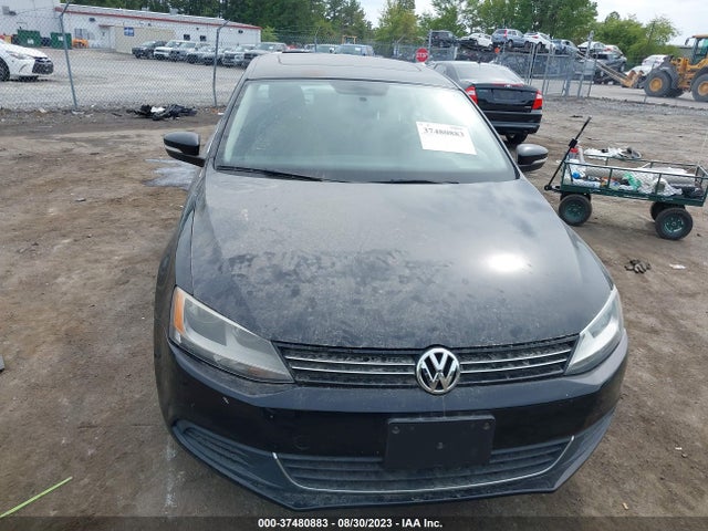 3VWD17AJ7EM336955 Volkswagen Jetta Sedan Se