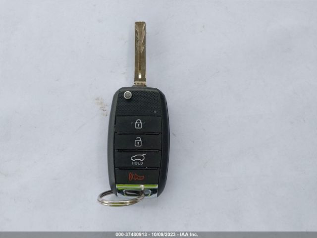 KNDPMCAC5L7806635 KIA Sportage Lx