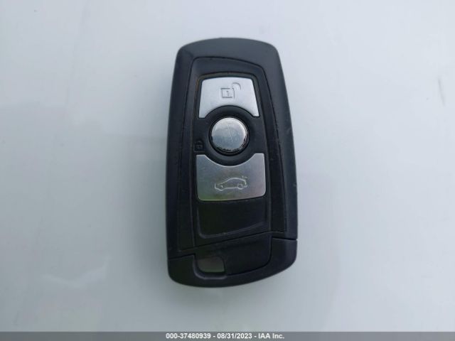 WBA3B1C57EP679653 BMW 3 Series 320i