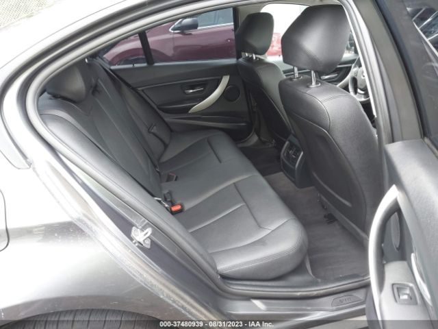 WBA3B1C57EP679653 BMW 3 Series 320i