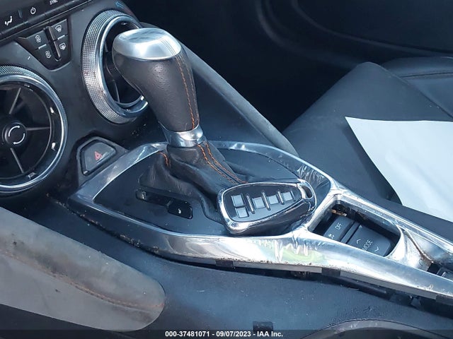 2017 CHEVROLET CAMARO 2LT VIN: 1G1FD1RX8H0154867