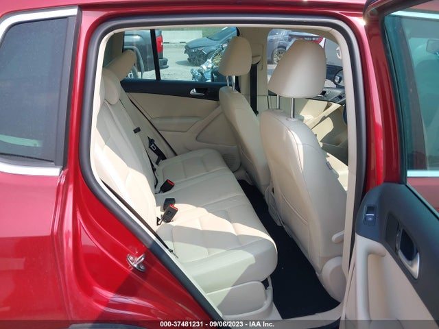 WVGBV7AX0FW108179 Volkswagen TIGUAN SE