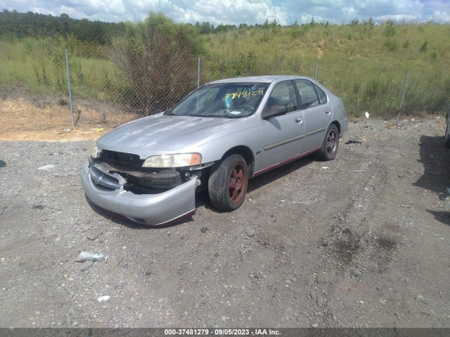2001 NISSAN ALTIMA GXE VIN: 1N4DL01D01C131221