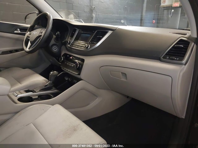 Hyundai TUCSON SE 2018 KM8J2CA42JU802413 Image 5