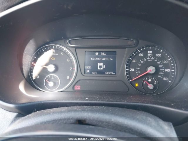 5XYPG4A35KG504860 KIA SORENTO LX