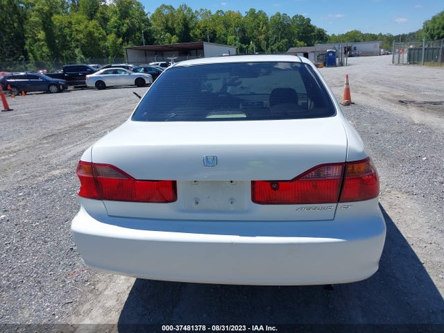 2000 HONDA ACCORD SDN EX W/LEATHER VIN: JHMCG6687YC005200