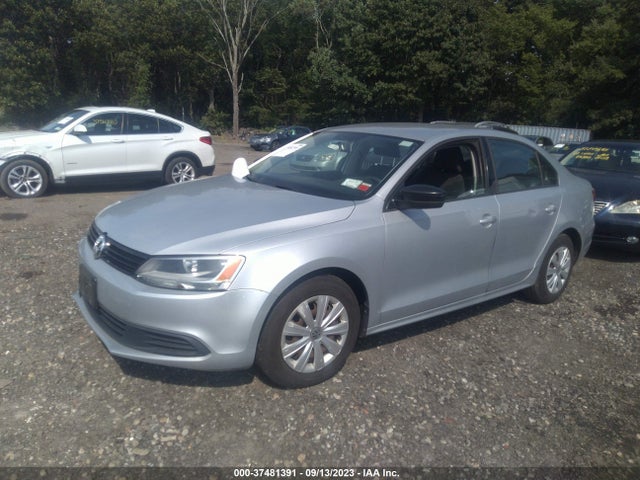 3VW2K7AJ9EM330918 Volkswagen Jetta Sedan S