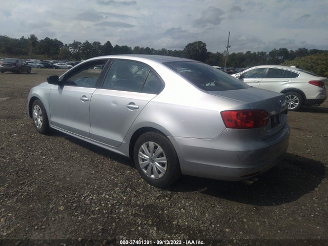3VW2K7AJ9EM330918 Volkswagen Jetta Sedan S