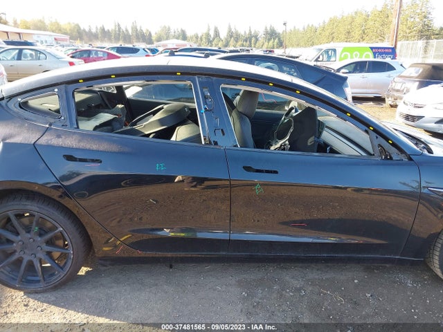 2018 Tesla 3, VIN: 5YJ3E1EA2JF037981