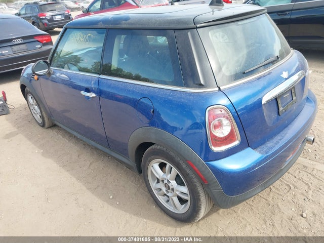 2013 MINI COOPER HARDTOP WMWSU3C59DT544035 Photo 2
