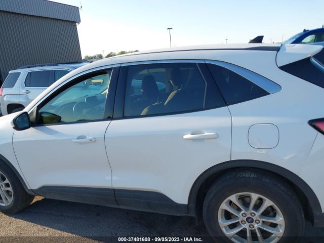 1FMCU9G66LUA84057 Ford ESCAPE SE