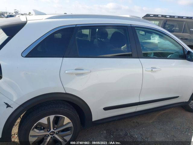KNDCE3LG6L5055701 KIA Niro Ev Ex Premium