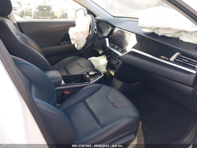 KNDCE3LG6L5055701 KIA Niro Ev Ex Premium