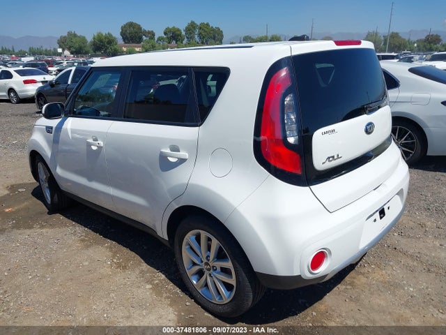 KIA SOUL + 2017 KNDJP3A5XH7432352 Image 3