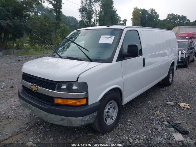 Chevrolet EXPRESS CARGO VAN 2020 1GCWGBFG4L1119447 Image 2