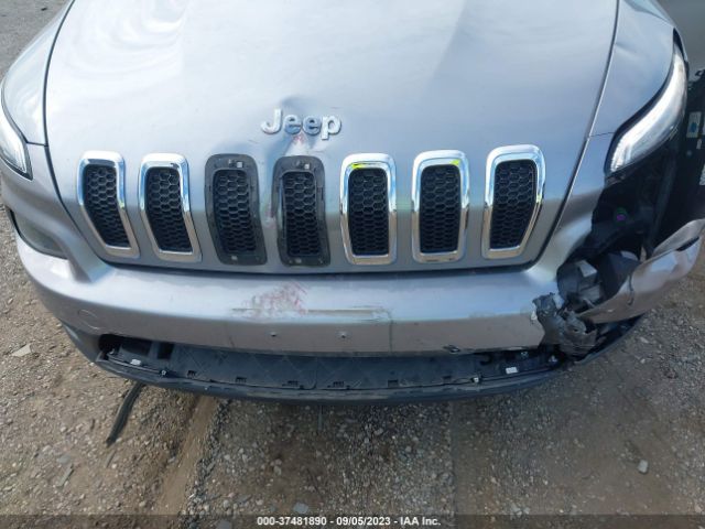1C4PJLCB7EW186523 Jeep Cherokee Latitude
