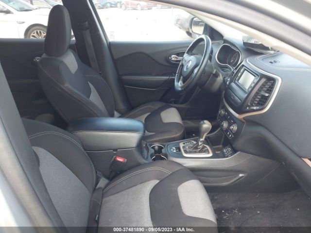 1C4PJLCB7EW186523 Jeep Cherokee Latitude