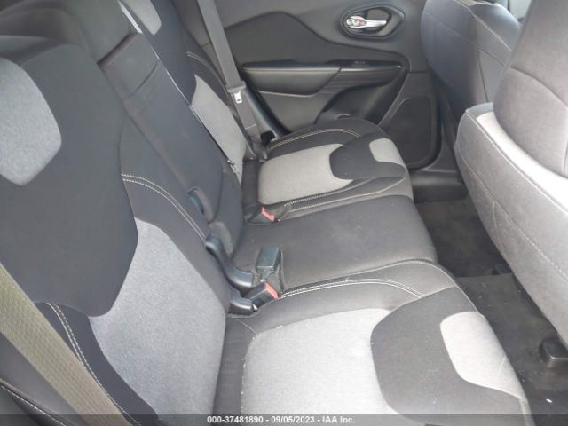 1C4PJLCB7EW186523 Jeep Cherokee Latitude