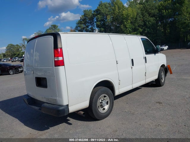 Chevrolet EXPRESS CARGO VAN 2017 1GCWGAFF0H1324014 Image 10