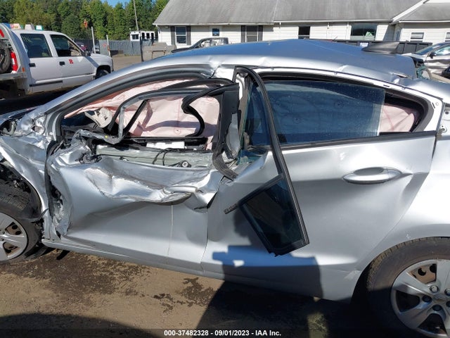 Chevrolet Cruze Ls Auto 2017 1G1BC5SM5H7132146 Image 13