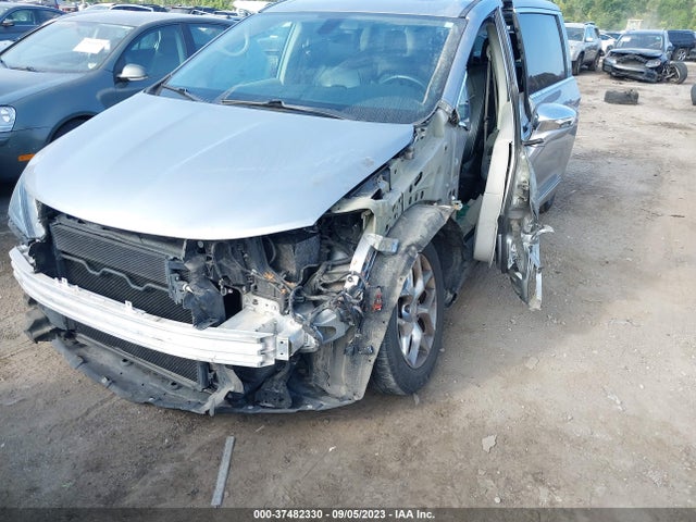 2C4RC1GG9JR233082 Chrysler Pacifica Limited