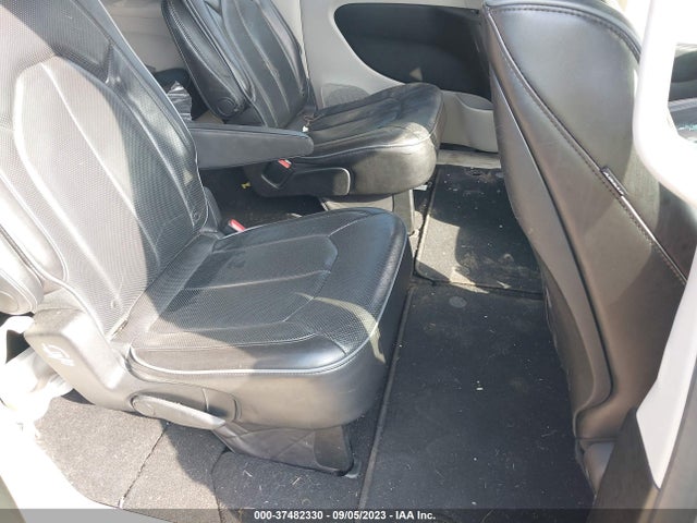 2C4RC1GG9JR233082 Chrysler Pacifica Limited