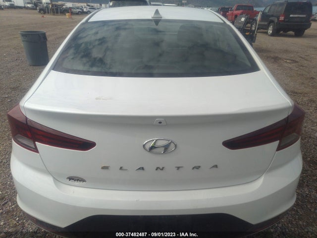 Hyundai ELANTRA SEL 2019 5NPD84LF6KH480830 Image 17