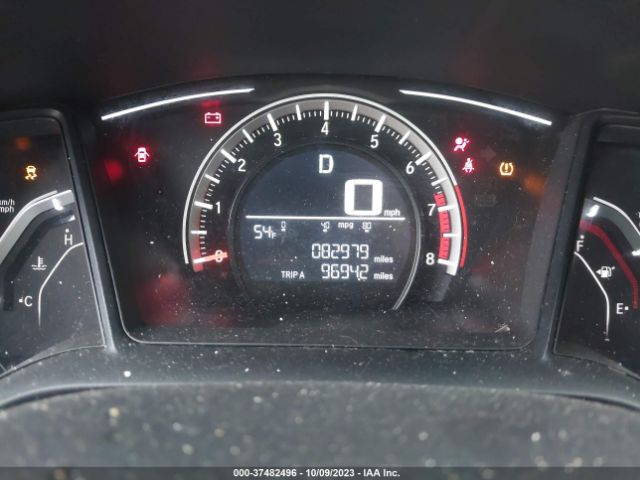 19XFC2F52JE025040 Honda Civic Sedan Lx
