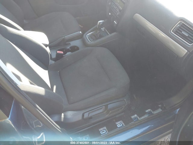 3VWD17AJ6FM321557 Volkswagen Jetta Sedan 1.8t Se