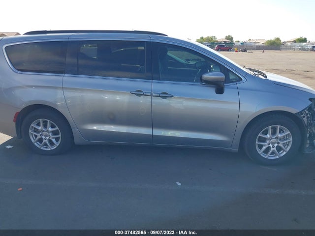2C4RC1DG7LR256934 Chrysler Voyager Lxi