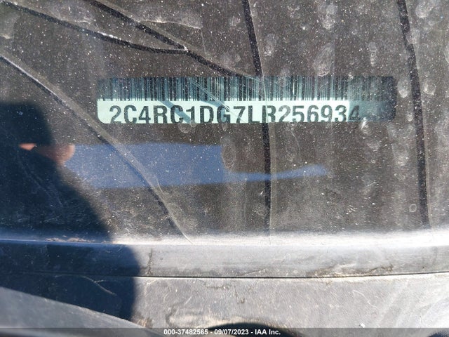 2C4RC1DG7LR256934 Chrysler Voyager Lxi