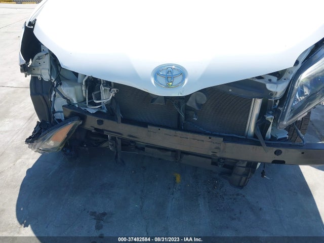 Toyota SIENNA SE 2014 5TDXK3DC7ES500157 Image 12