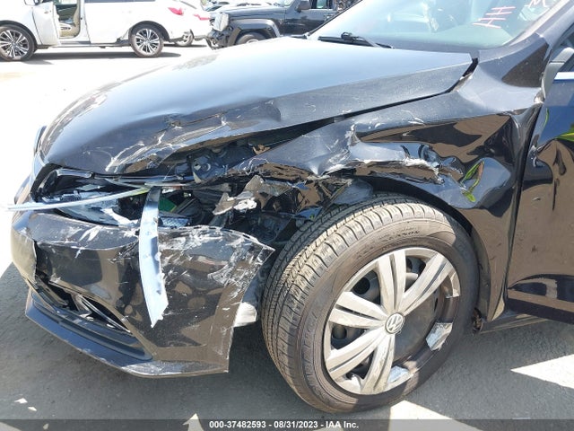 3VW2B7AJXHM293527 Volkswagen Jetta 1.4t S