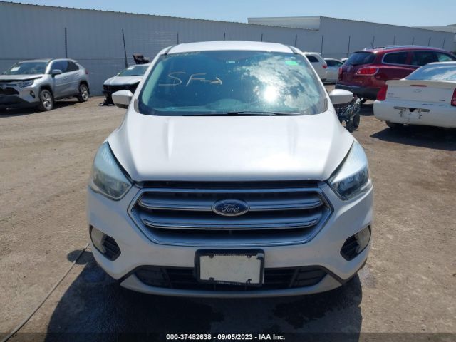 1FMCU0GDXHUE39121 Ford ESCAPE SE