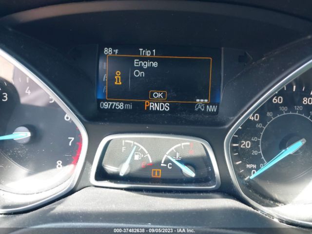 1FMCU0GDXHUE39121 Ford ESCAPE SE