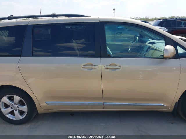 2012 TOYOTA SIENNA LE VIN: 5TDKK3DC0CS242006