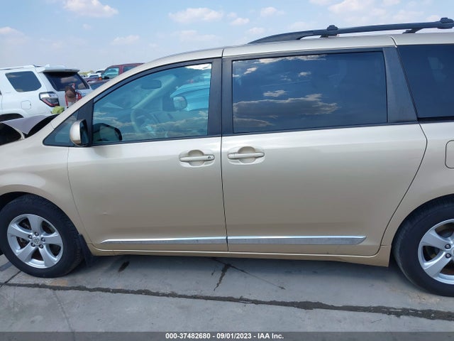 2012 TOYOTA SIENNA LE VIN: 5TDKK3DC0CS242006