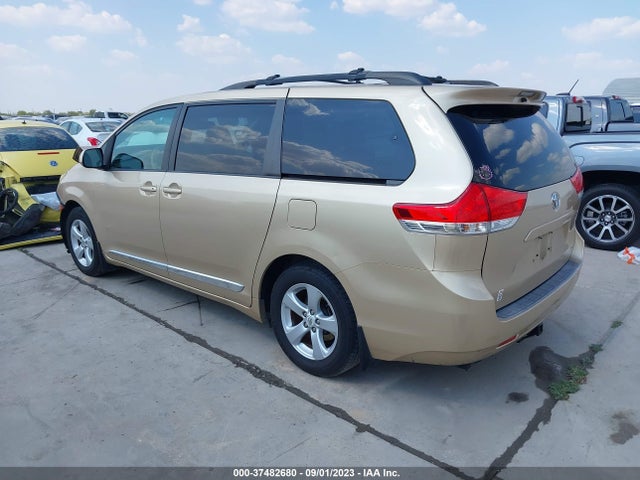 2012 TOYOTA SIENNA LE VIN: 5TDKK3DC0CS242006