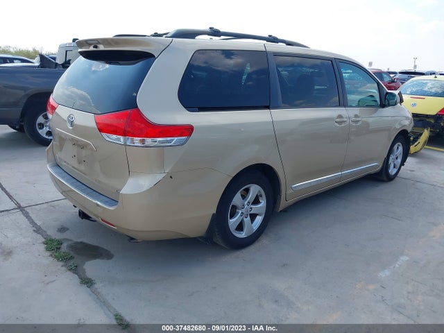 2012 TOYOTA SIENNA LE VIN: 5TDKK3DC0CS242006
