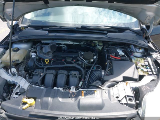 1FADP3F28EL316121 Ford FOCUS SE