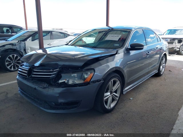 1VWBS7A34EC050021 Volkswagen Passat Se W/sunroof